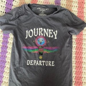 journey graphic tee. size XS